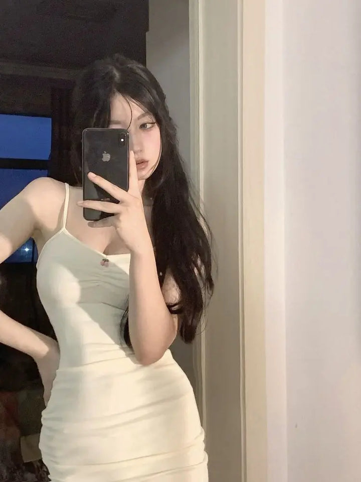 Chic Sleeveless Bodycon Mini Dress With Ruffles