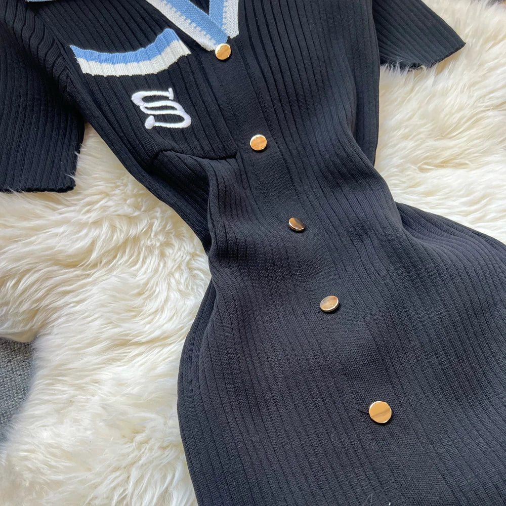 Yuoomuoo Signature Embroidered Knit Sweater