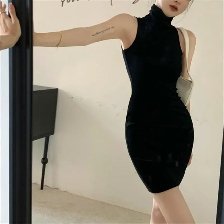 Summer Sexy High Neck Bodycon Dress Pleats