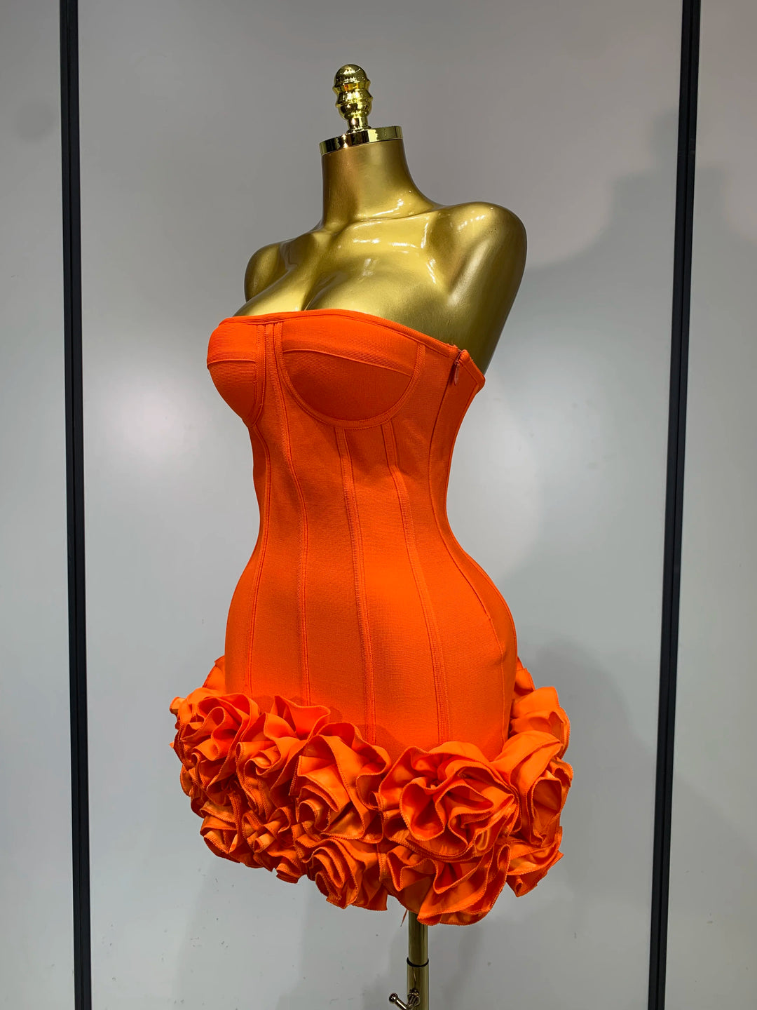 Exquisite Strapless Floral Cocktail Dress