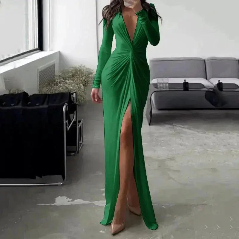 Allure Designer Bodycon Dress Chic Evening Attire Bold Twist