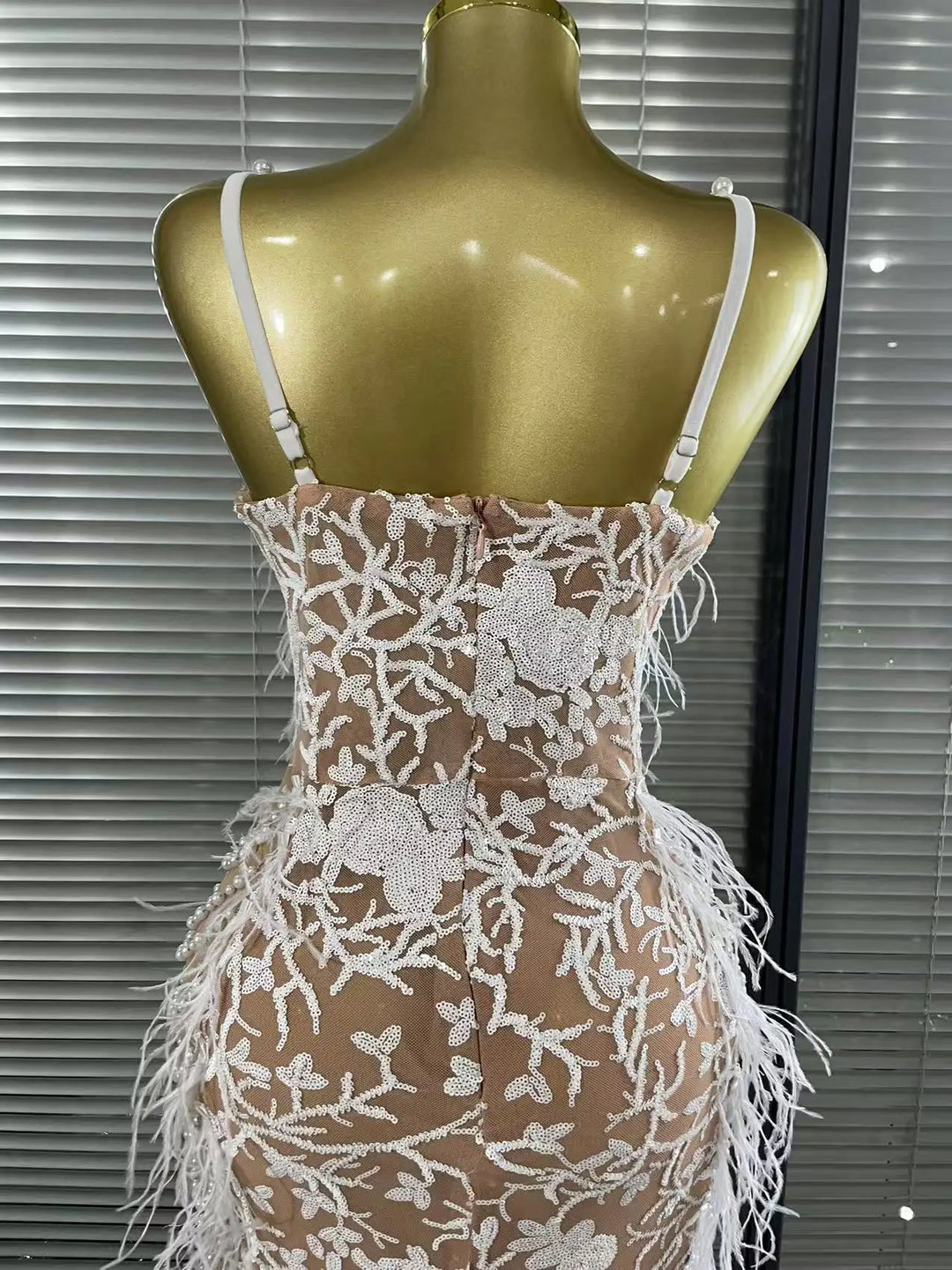 Signature Exclusive Sleeveless Bodycon Evening