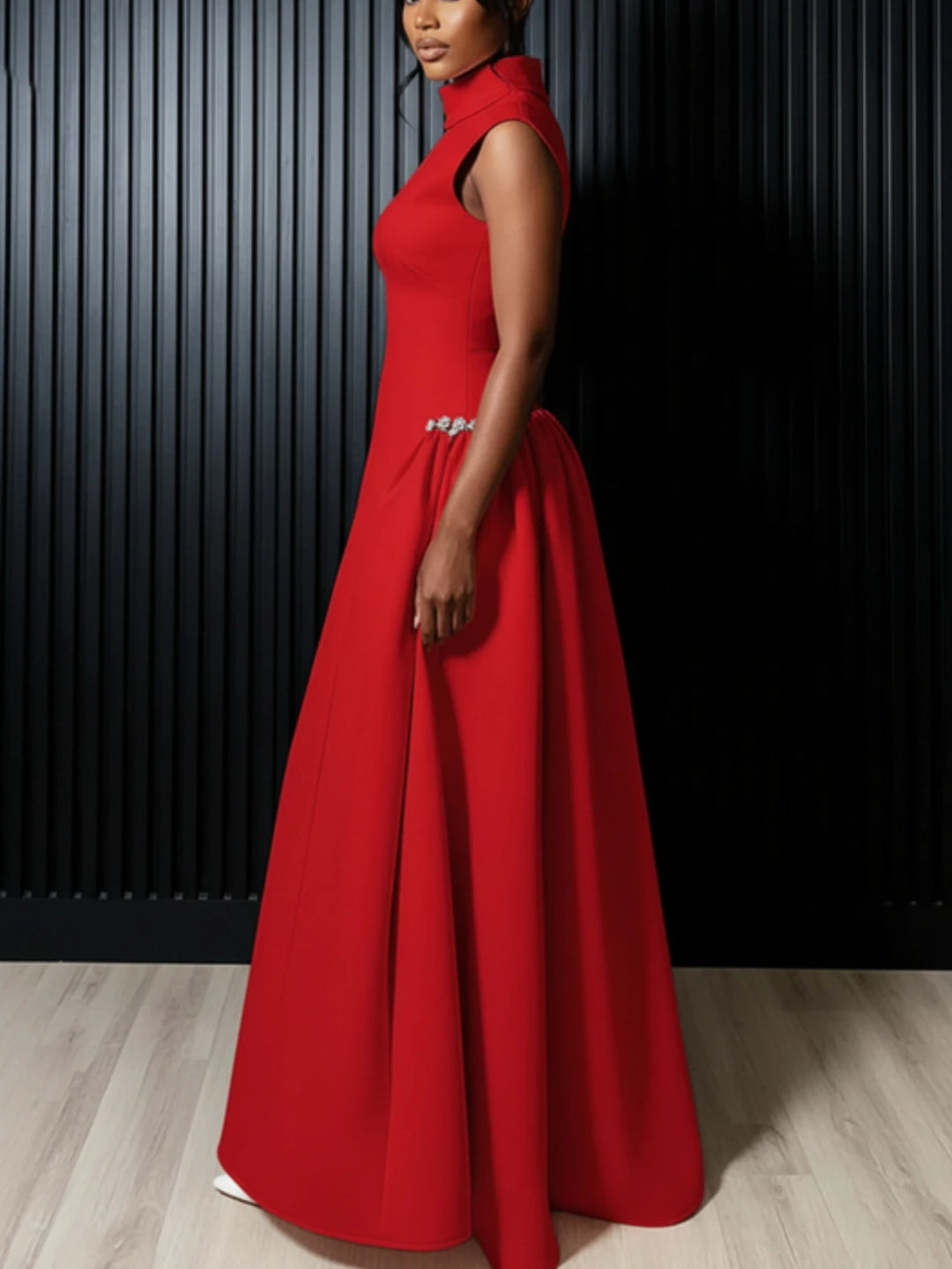 Elegant Women High Neck Sleeveless Fitted Maxi Dress For Formal Wedding Gal