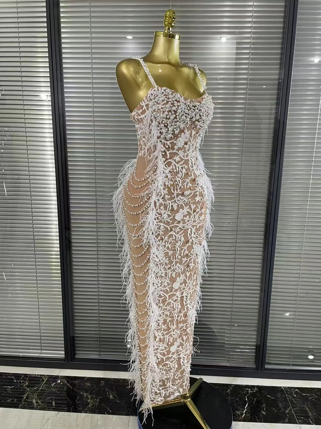 Elegant Beaded Feathers Sleeveless Bodycon Dress