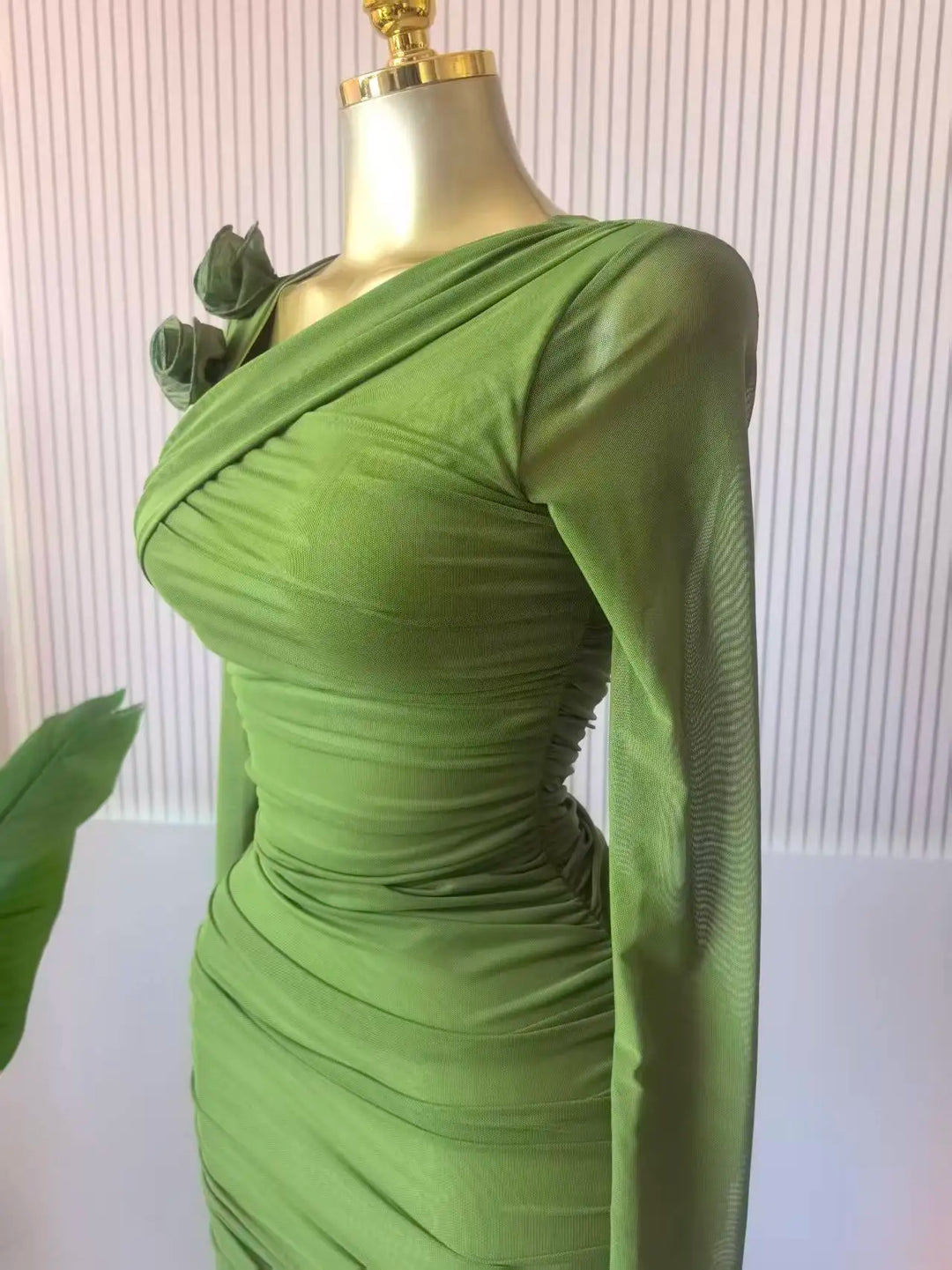 Signature Floral Ruched Midi Dress With Elegant