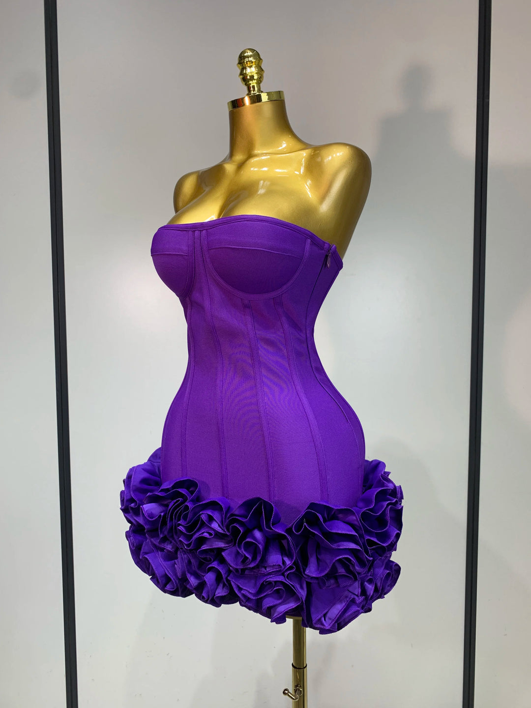 Exquisite Strapless Floral Cocktail Dress