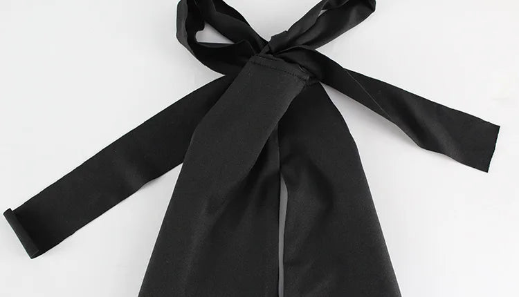 Luxurious Black Halter Maxi Dress For Evening