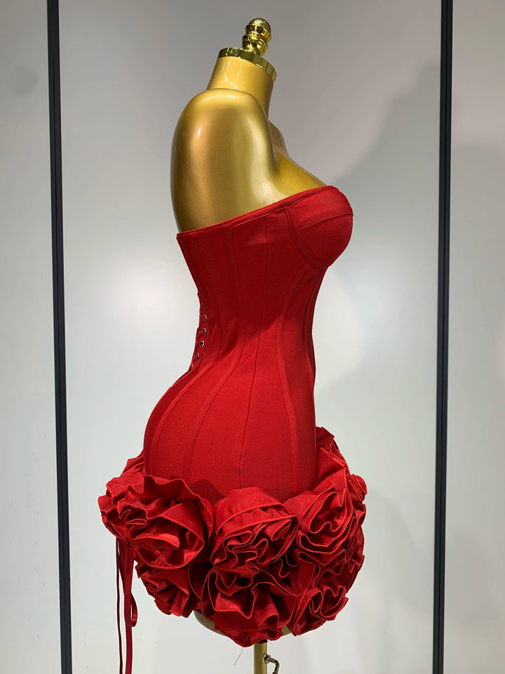 Exquisite Strapless Floral Cocktail Dress