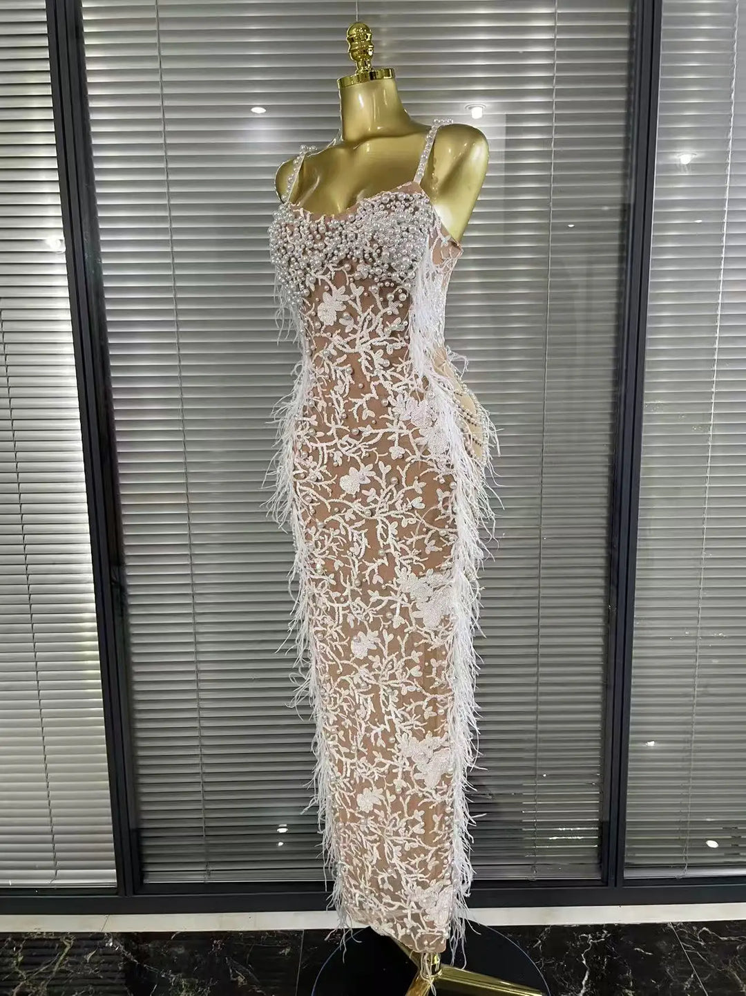 Elegant Beaded Feathers Sleeveless Bodycon Dress