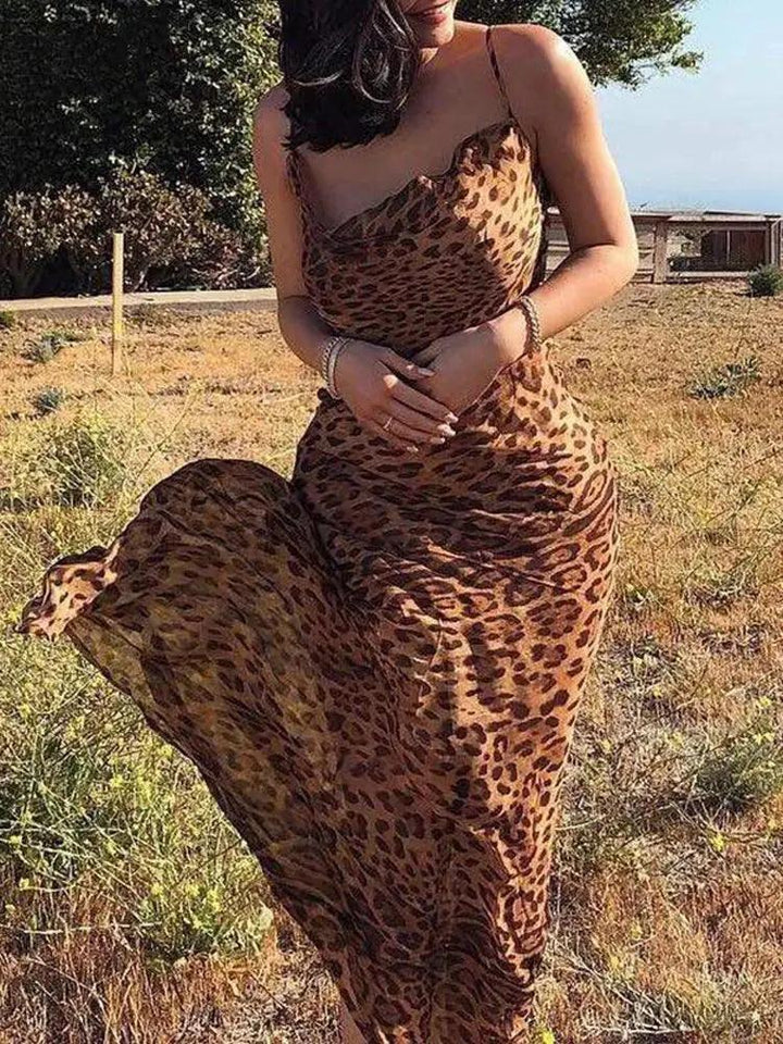 Julissa Mo Leopard Print V Neck Bodycon Dress Partywear