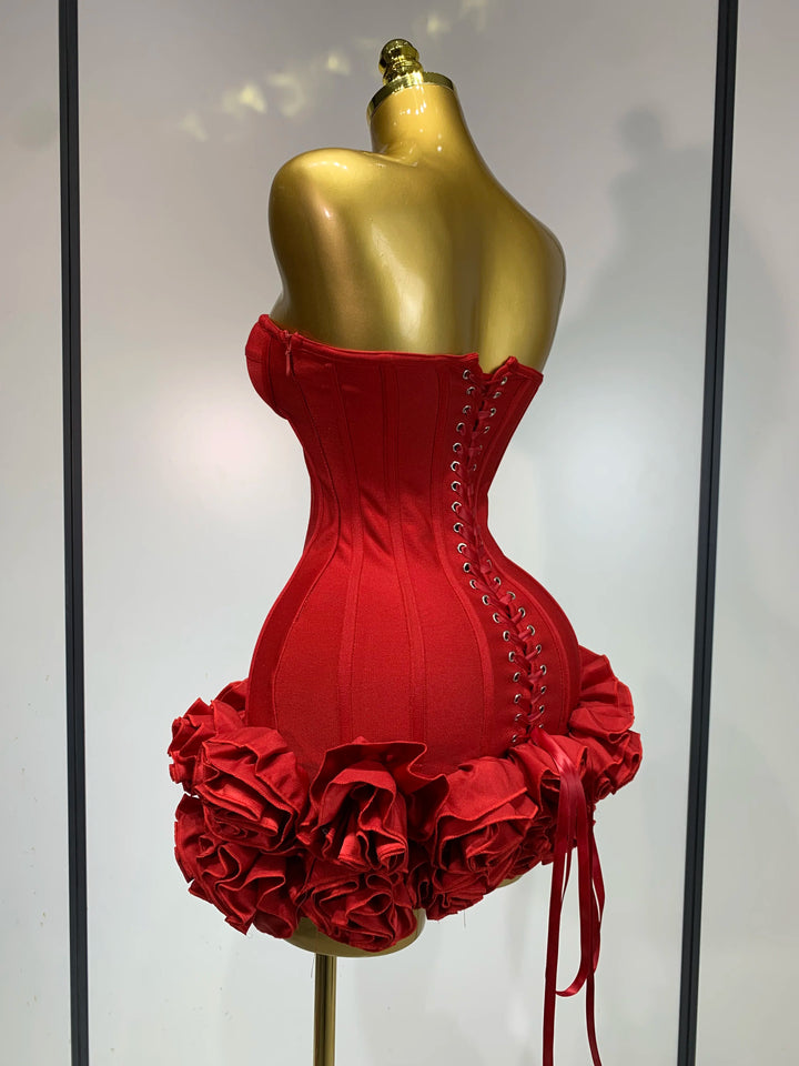 Exquisite Strapless Floral Cocktail Dress