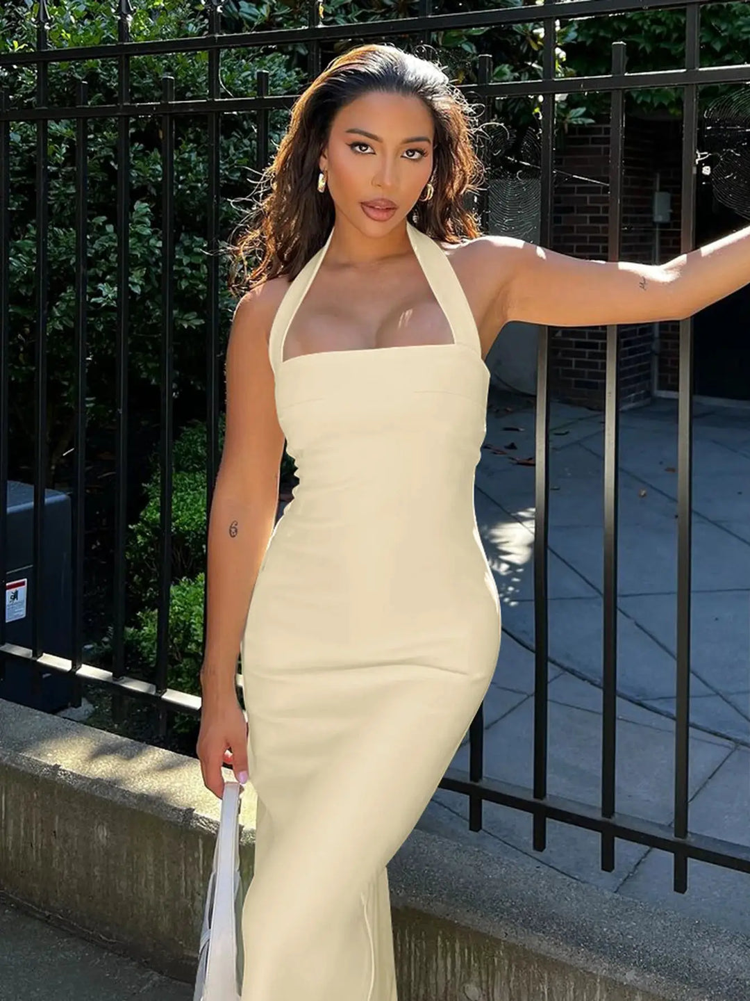 Hugcitar 2025 Elegant Halter Black Backless Sexy Bodycon Maxi Prom Dress Summer Women Y2K Clothes Wedding Birthday Party