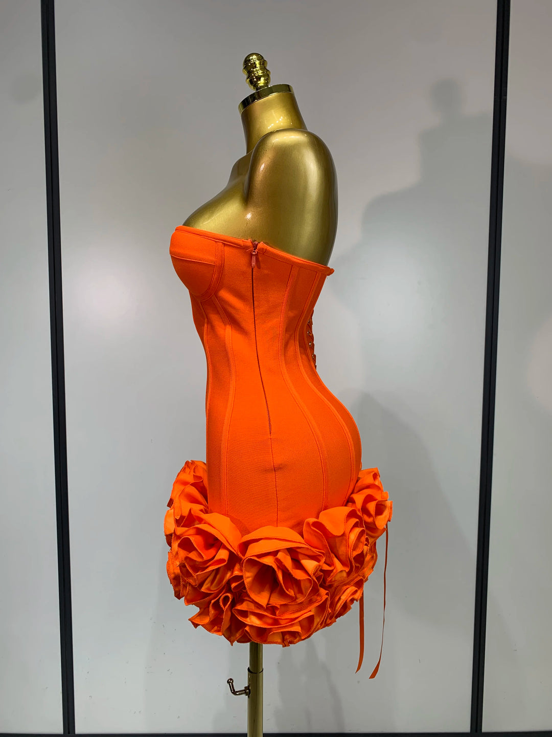 Exquisite Strapless Floral Cocktail Dress