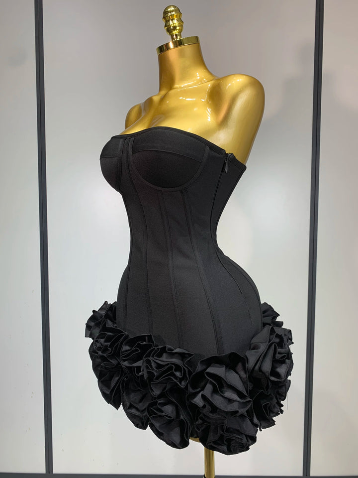 Exquisite Strapless Floral Cocktail Dress