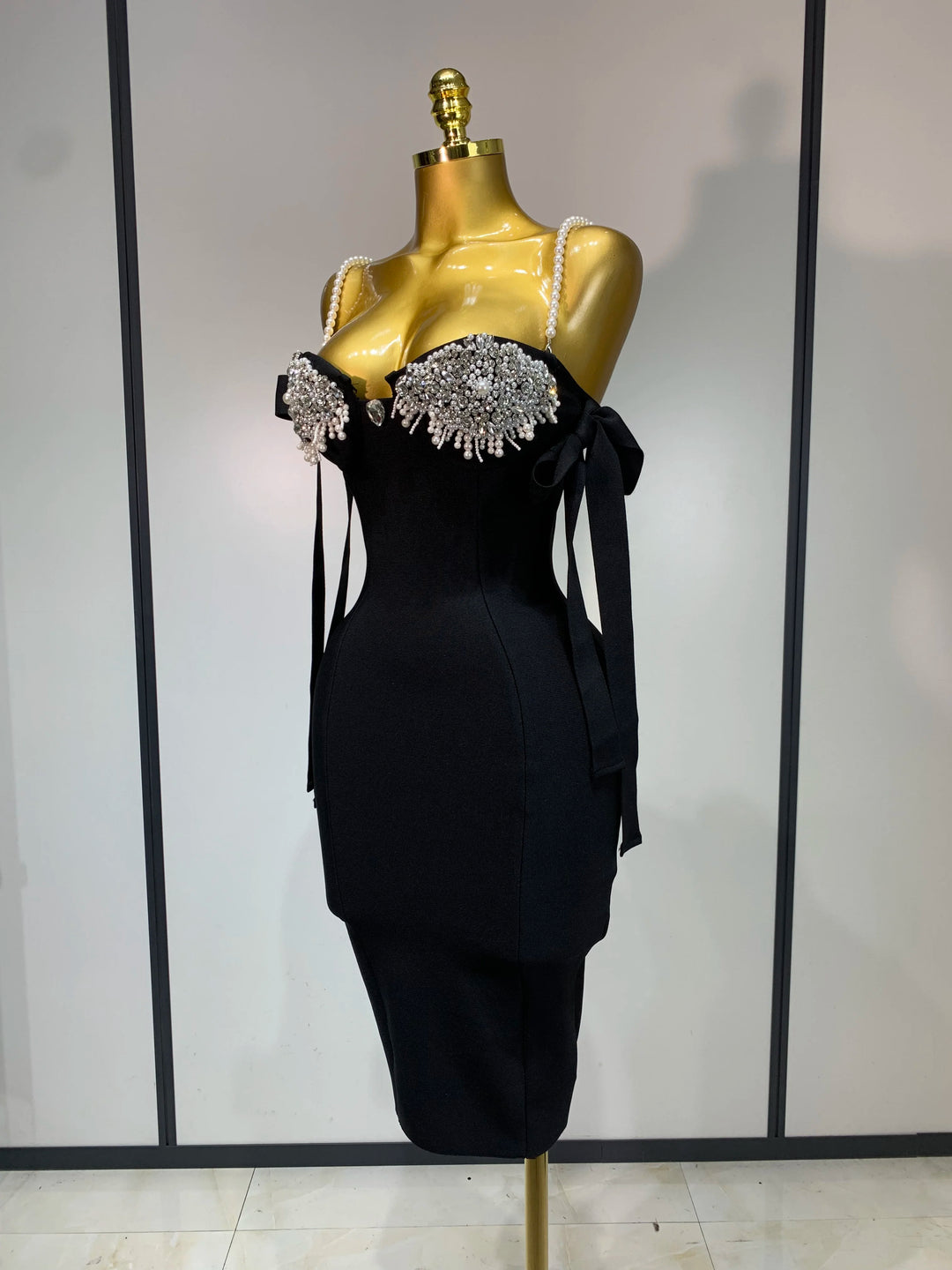 Women Sexy Backless Pearl Diamonds Crystal Bodycon Bandage Dresses Celebrity Elegant Evening Party Club Dress Vestido