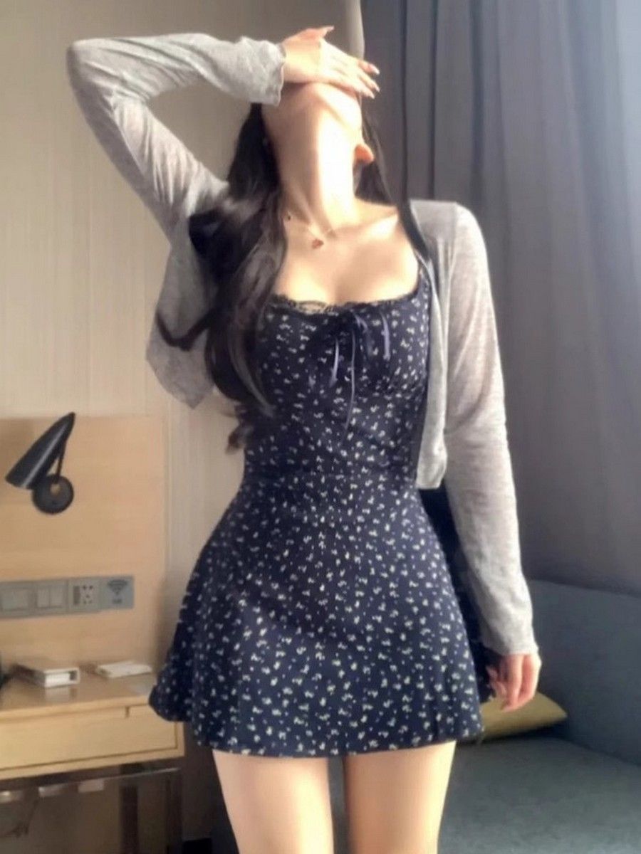 Rise Leap French Floral Bodycon Mini Dress