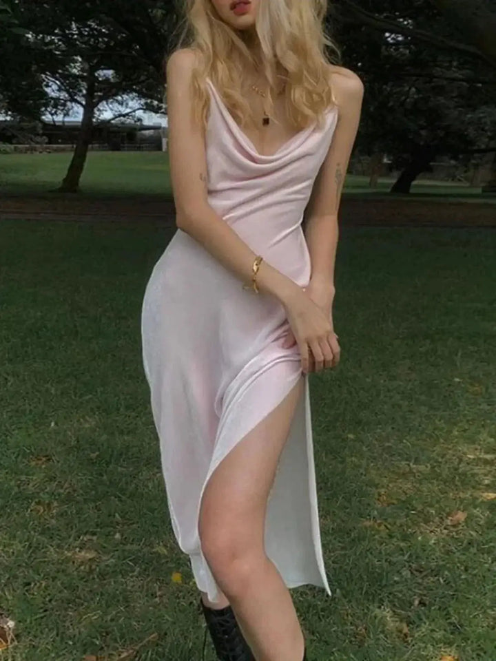 Velvet Low Cut Bodycon Dress For Elegant Evening Wear